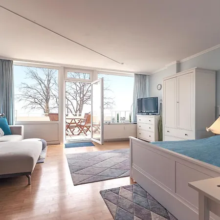 Str 107 - Strandallee 124 - Seeblick *