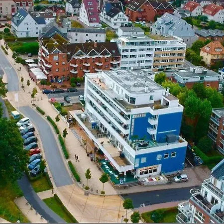 Str 107 - Strandallee 124 - Seeblick Scharbeutz